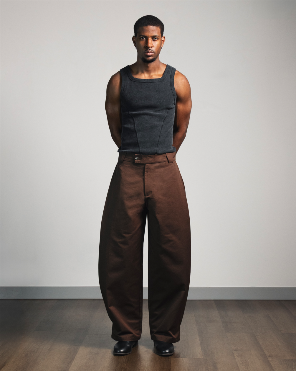 Side Pleated Trouser | Loam