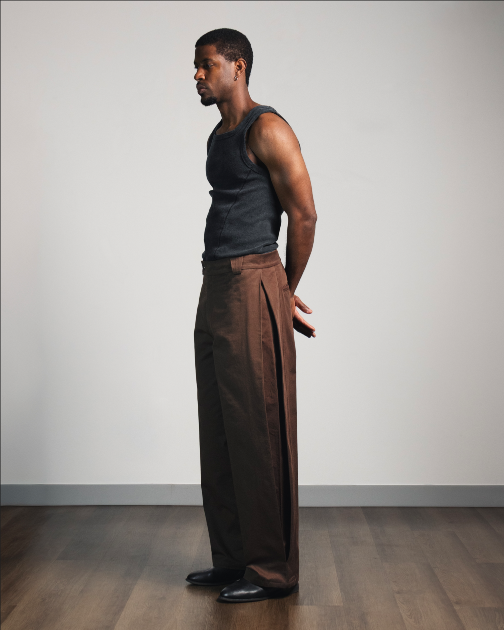Side Pleated Trouser | Loam