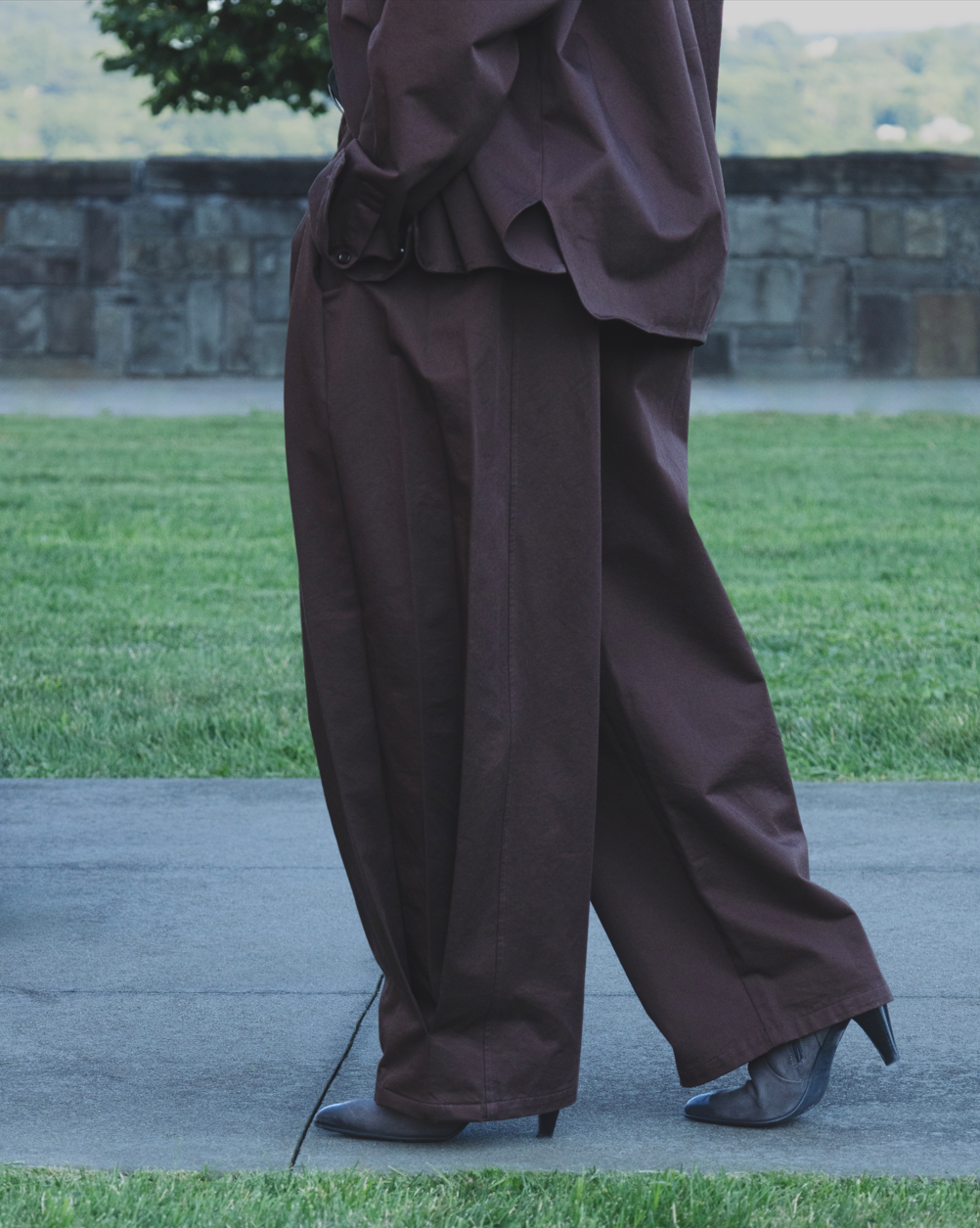 Side Pleat Trouser | Loam
