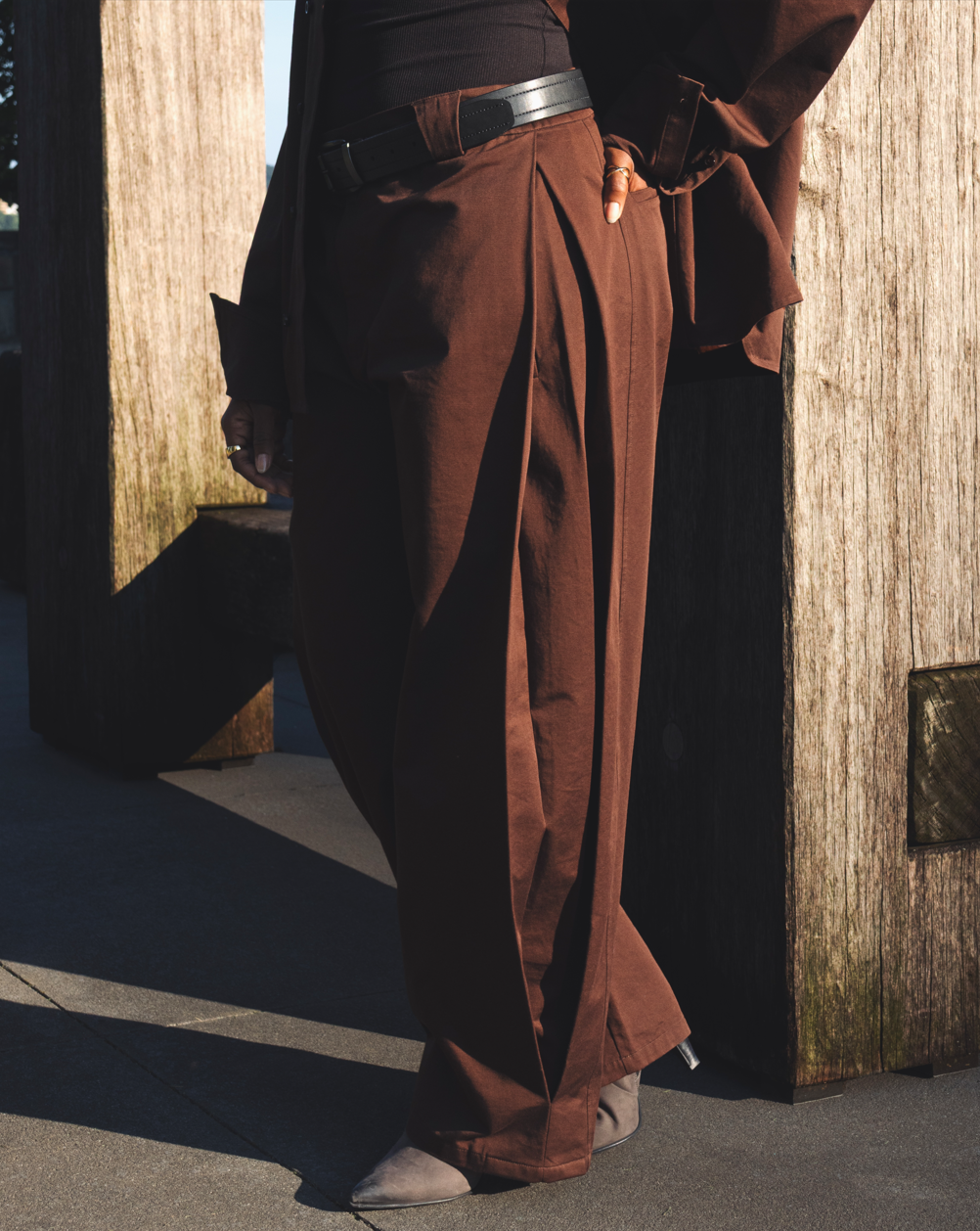 Side Pleat Trouser | Loam