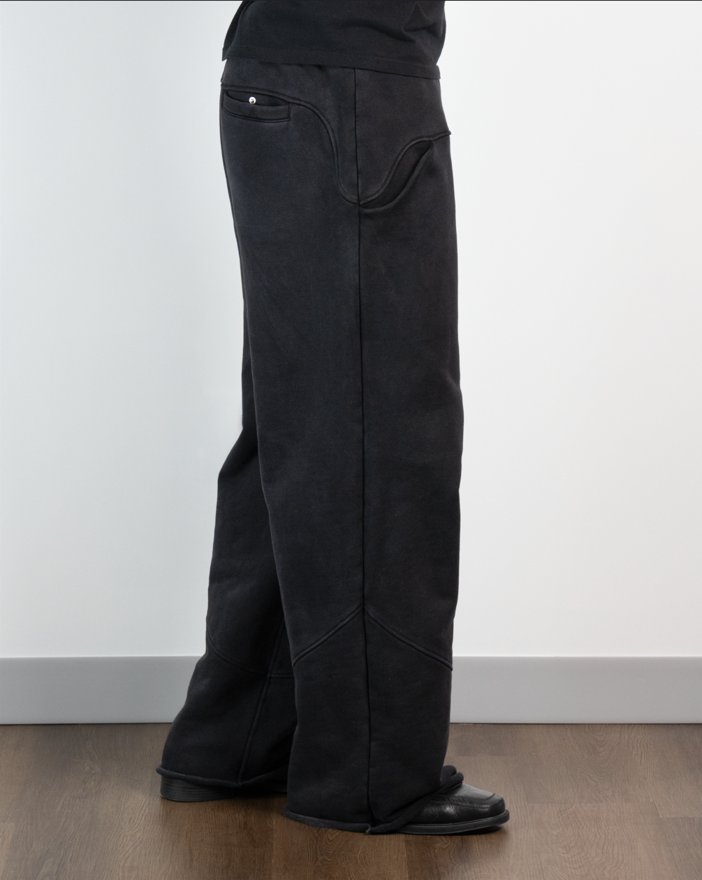 Baggy sweat pant, unisex sweat pant, streetwear sweat pant, formal sweat pants, unique sweat pants, black sweat pant